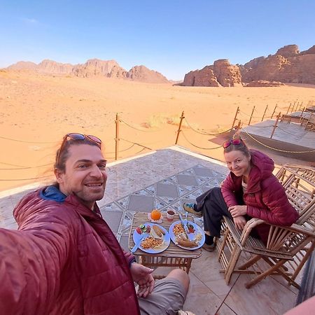 Wadi Rum Sky Tours & Camp מראה חיצוני תמונה