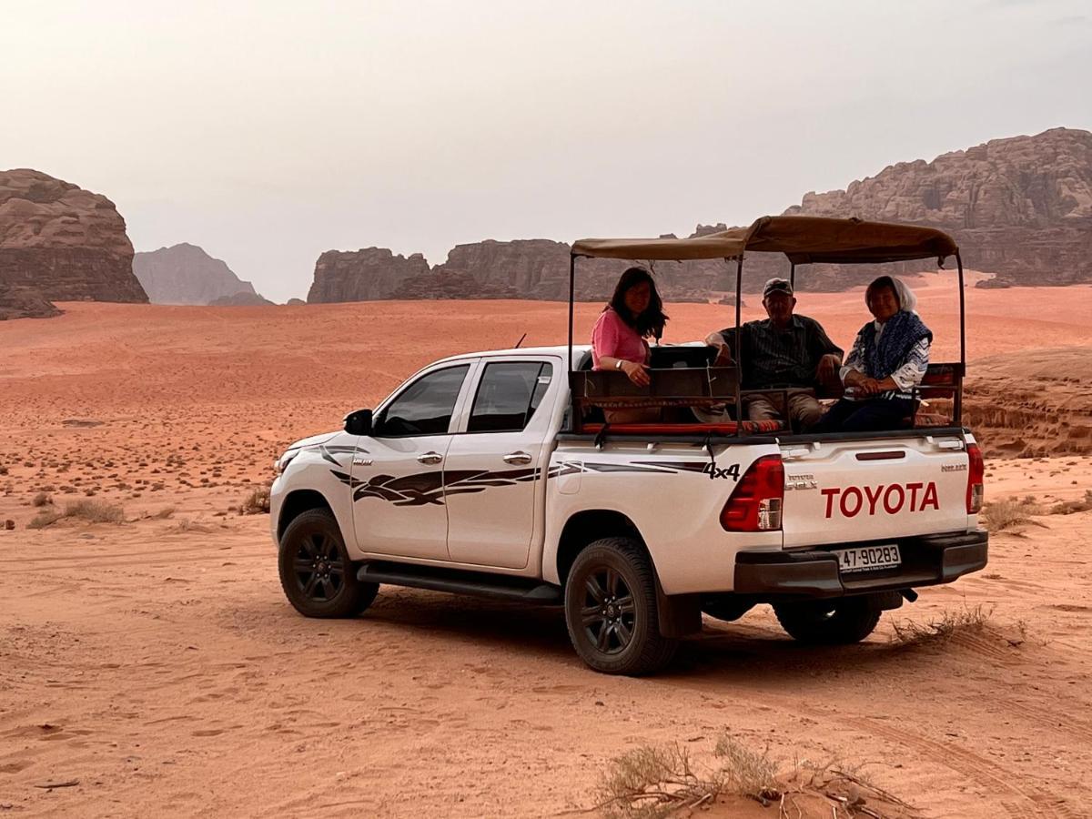 Wadi Rum Sky Tours & Camp מראה חיצוני תמונה