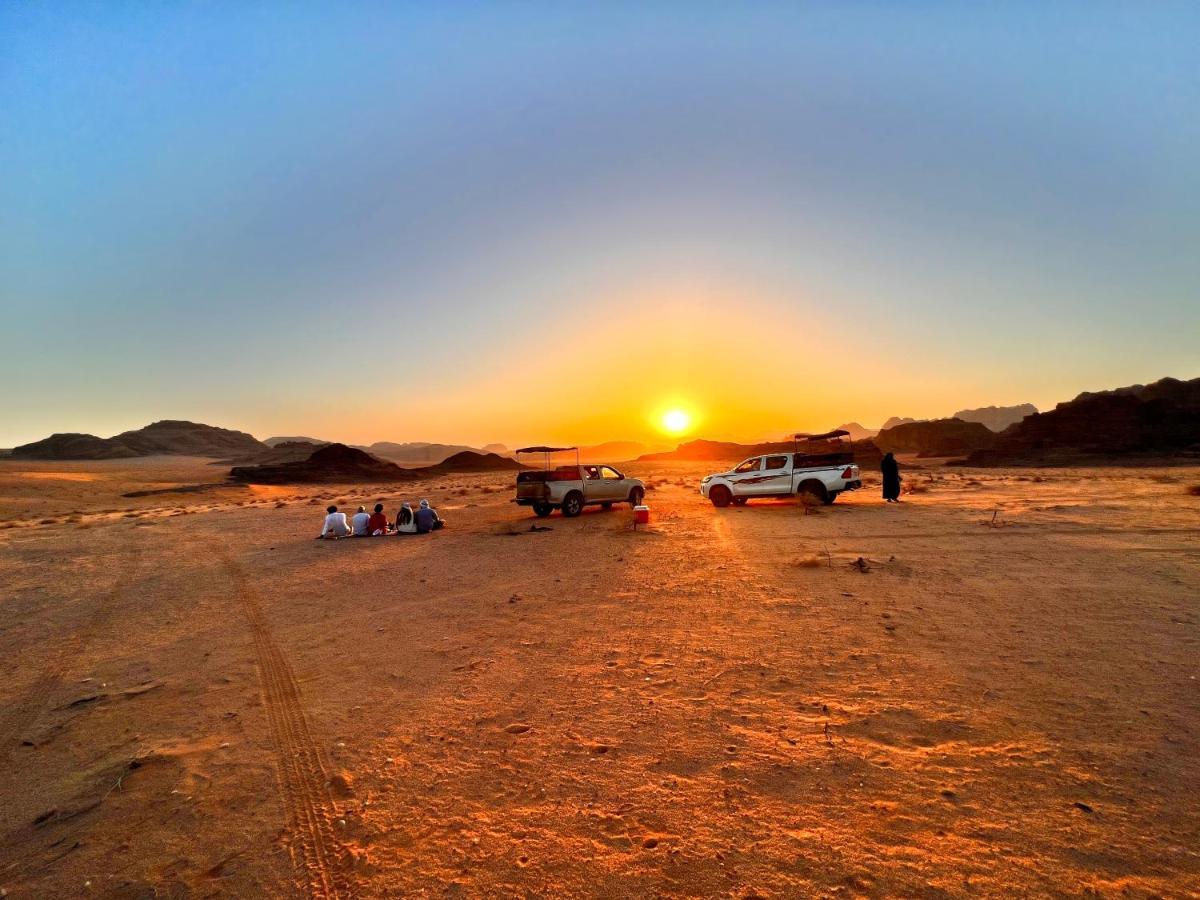 Wadi Rum Sky Tours & Camp מראה חיצוני תמונה