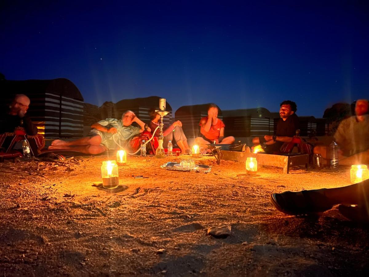 Wadi Rum Sky Tours & Camp מראה חיצוני תמונה