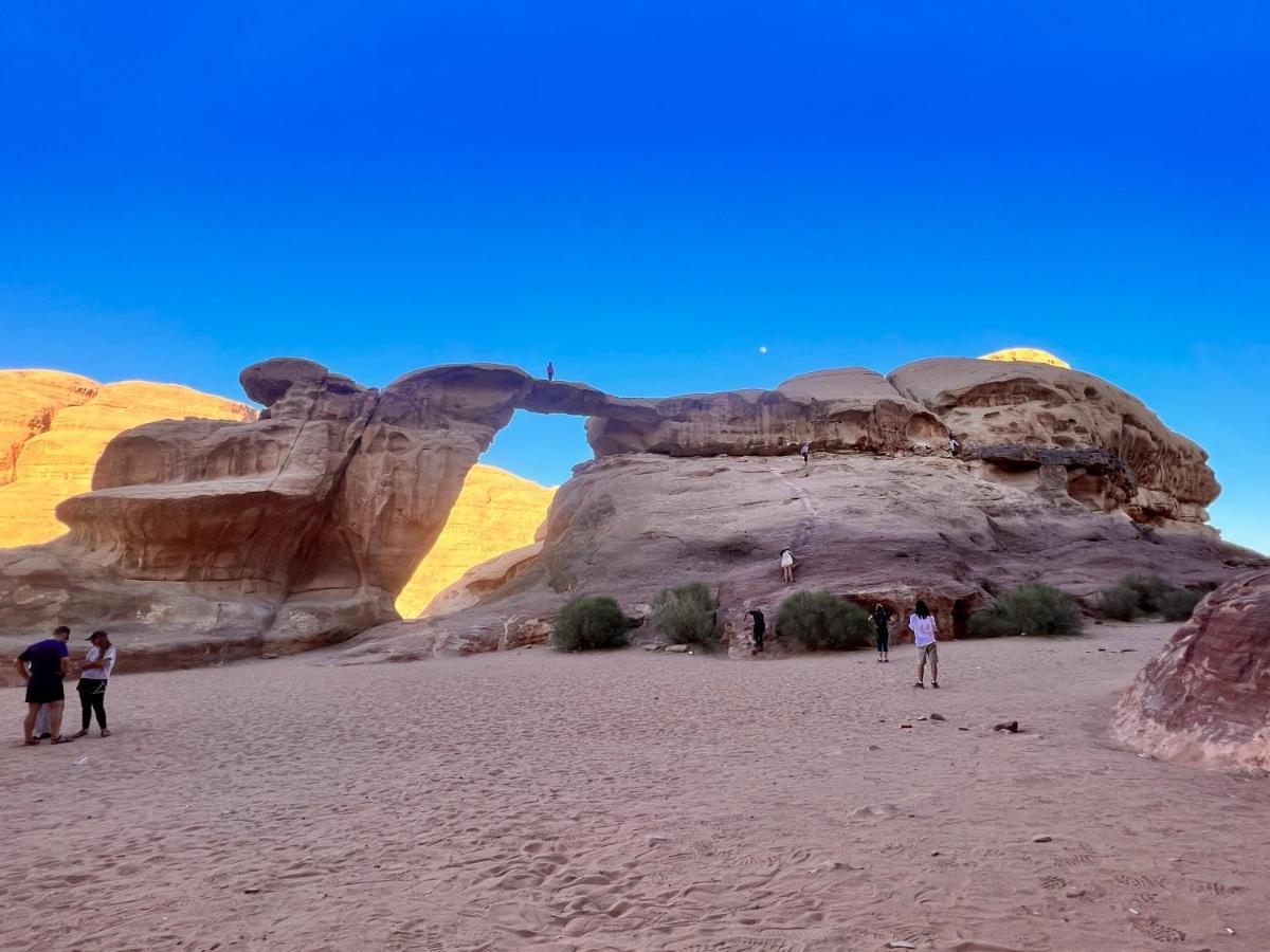 Wadi Rum Sky Tours & Camp מראה חיצוני תמונה