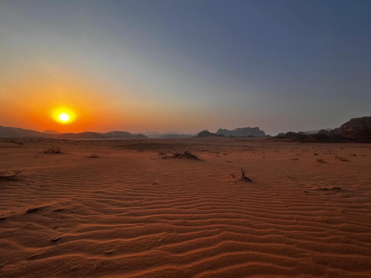 Wadi Rum Sky Tours & Camp מראה חיצוני תמונה