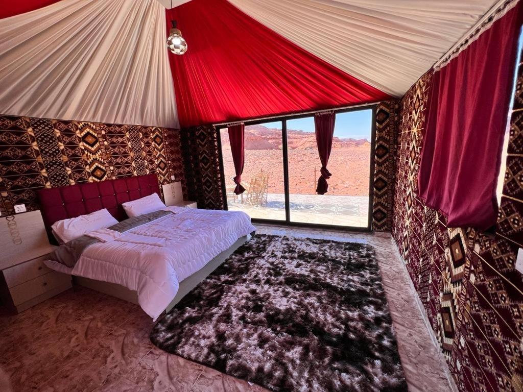 Wadi Rum Sky Tours & Camp מראה חיצוני תמונה