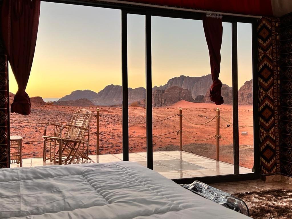 Wadi Rum Sky Tours & Camp מראה חיצוני תמונה