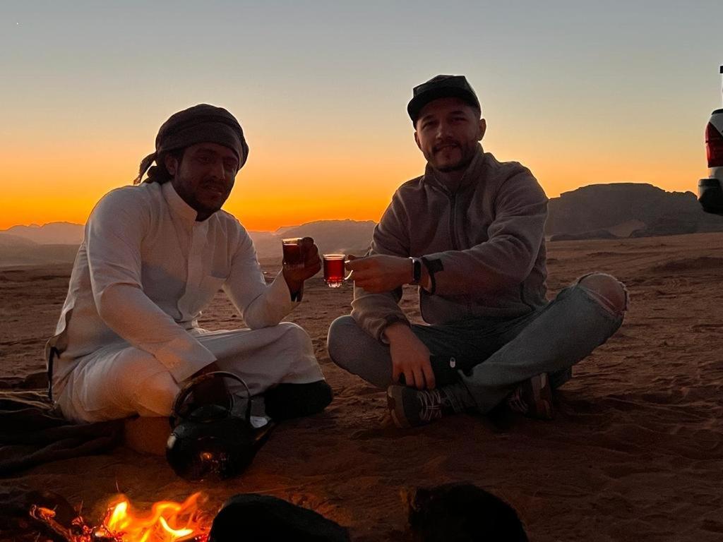 Wadi Rum Sky Tours & Camp מראה חיצוני תמונה