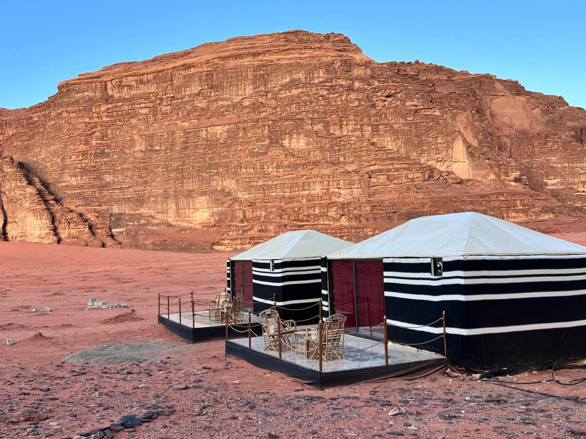 Wadi Rum Sky Tours & Camp מראה חיצוני תמונה