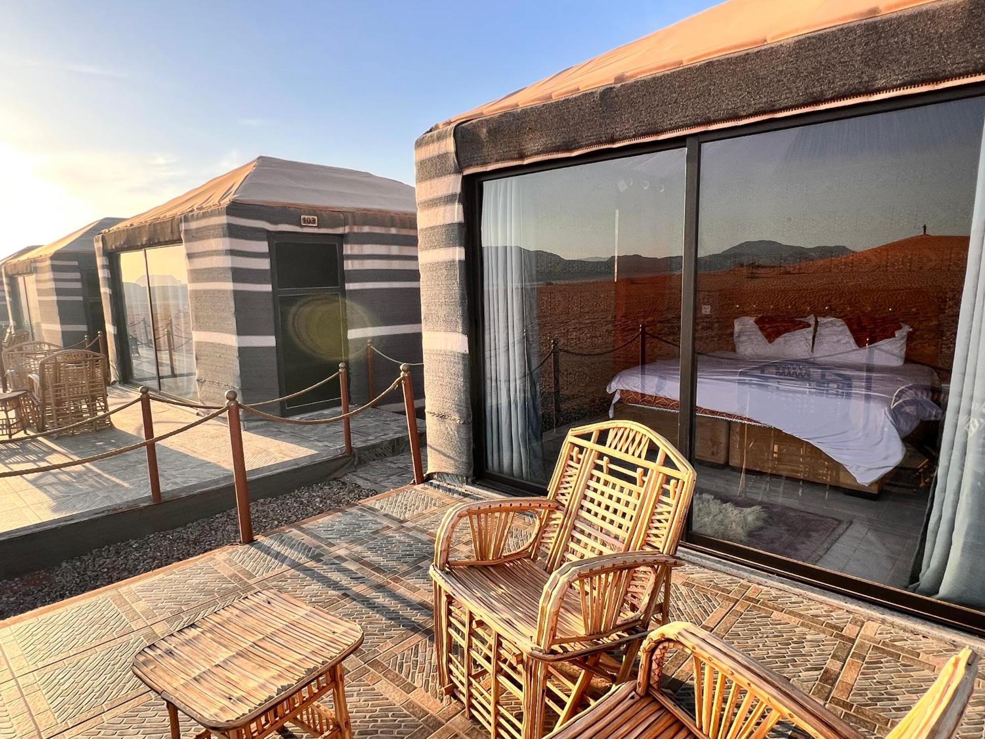 Wadi Rum Sky Tours & Camp מראה חיצוני תמונה