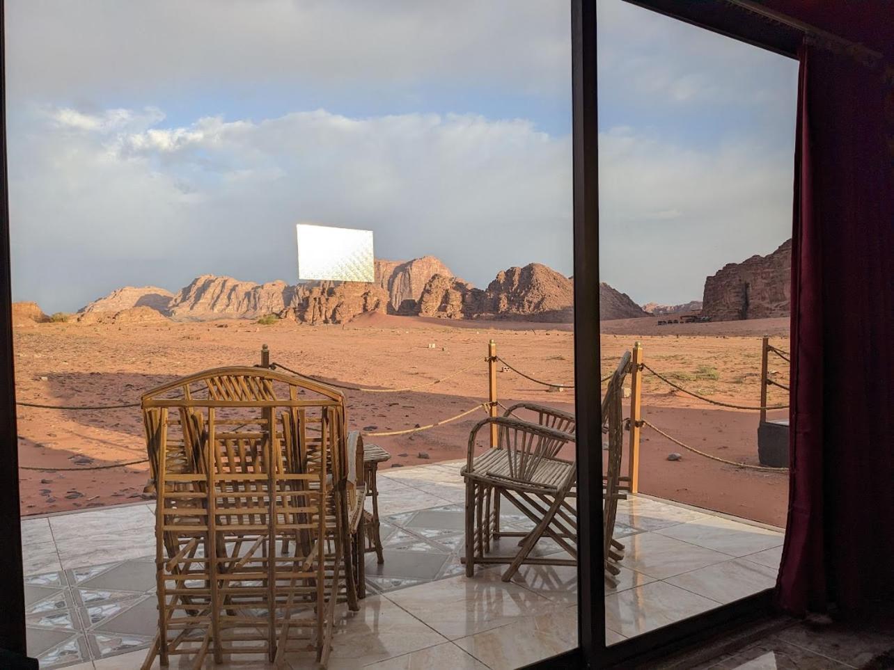 Wadi Rum Sky Tours & Camp מראה חיצוני תמונה